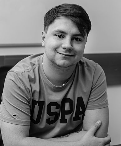 Никита Иваничкин